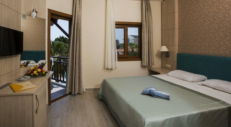 Primasol Serra Garden 4* Side